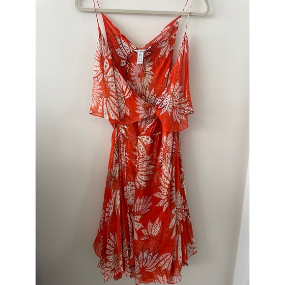 Diane Von Furstenberg Dresses & Skirts - 🌿 Gorgeous Orange DVF Floral 100% Silk Dress